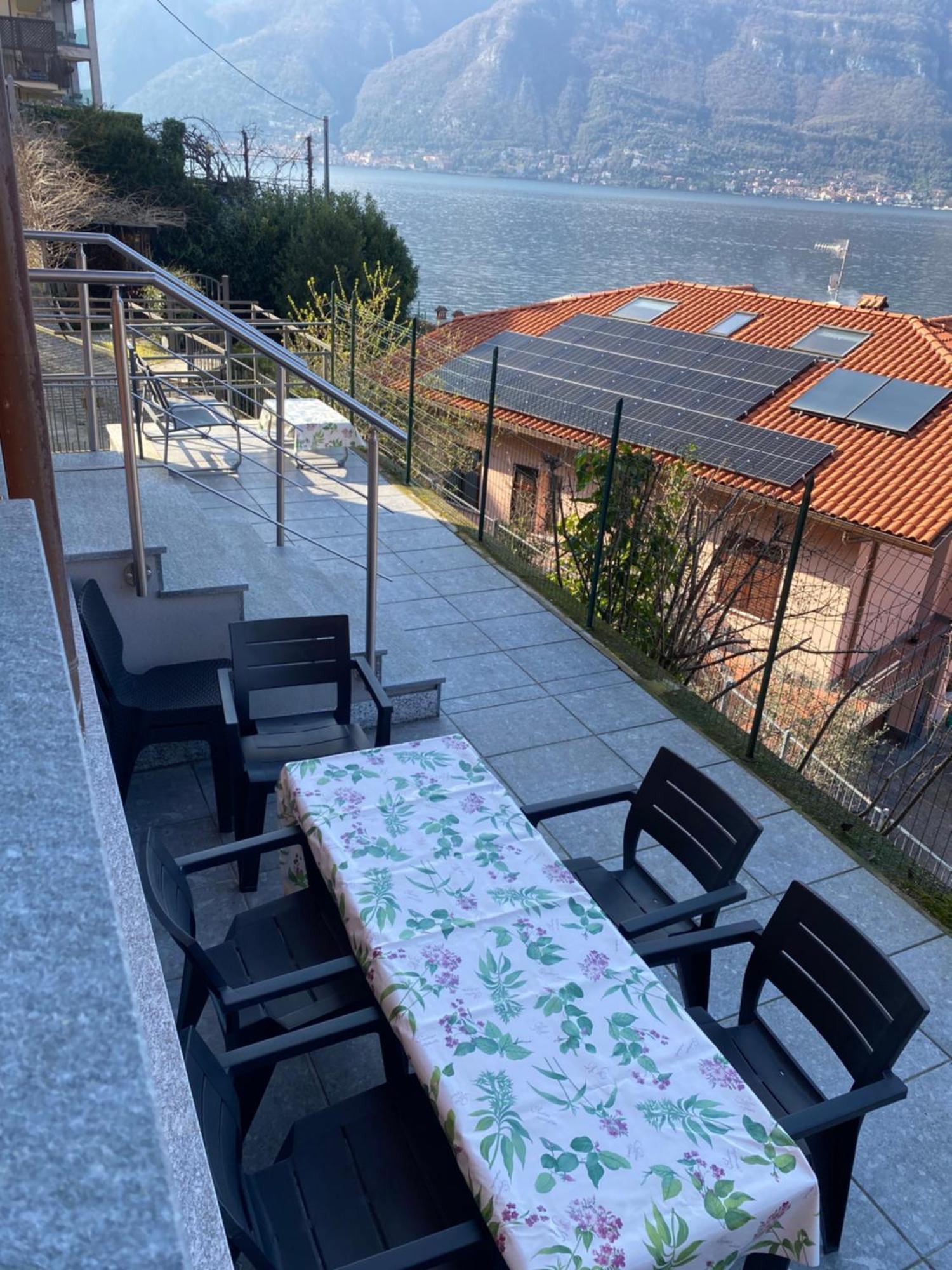 Appartamento Sosta Sul Lago Lezzeno Exterior photo